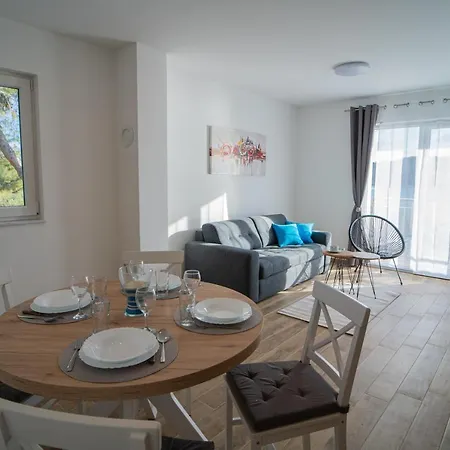 아파트 Laurel 티스노