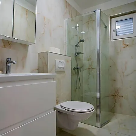 Laurel Apartment Tisno